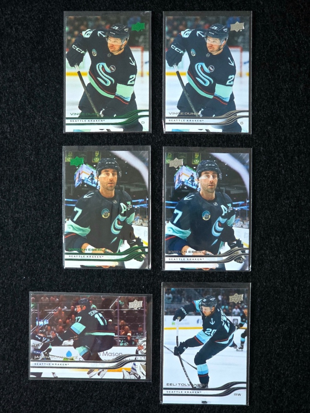 ๐ 20+ Seattle Kraken NHL Trading Card Lot - Picture 8 of 9